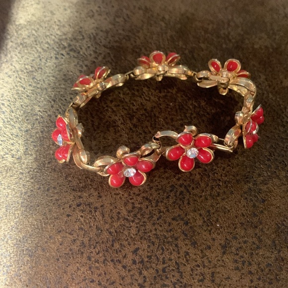 Jewelry - 1950’s inspired red rhinestone and gold flower bracelet